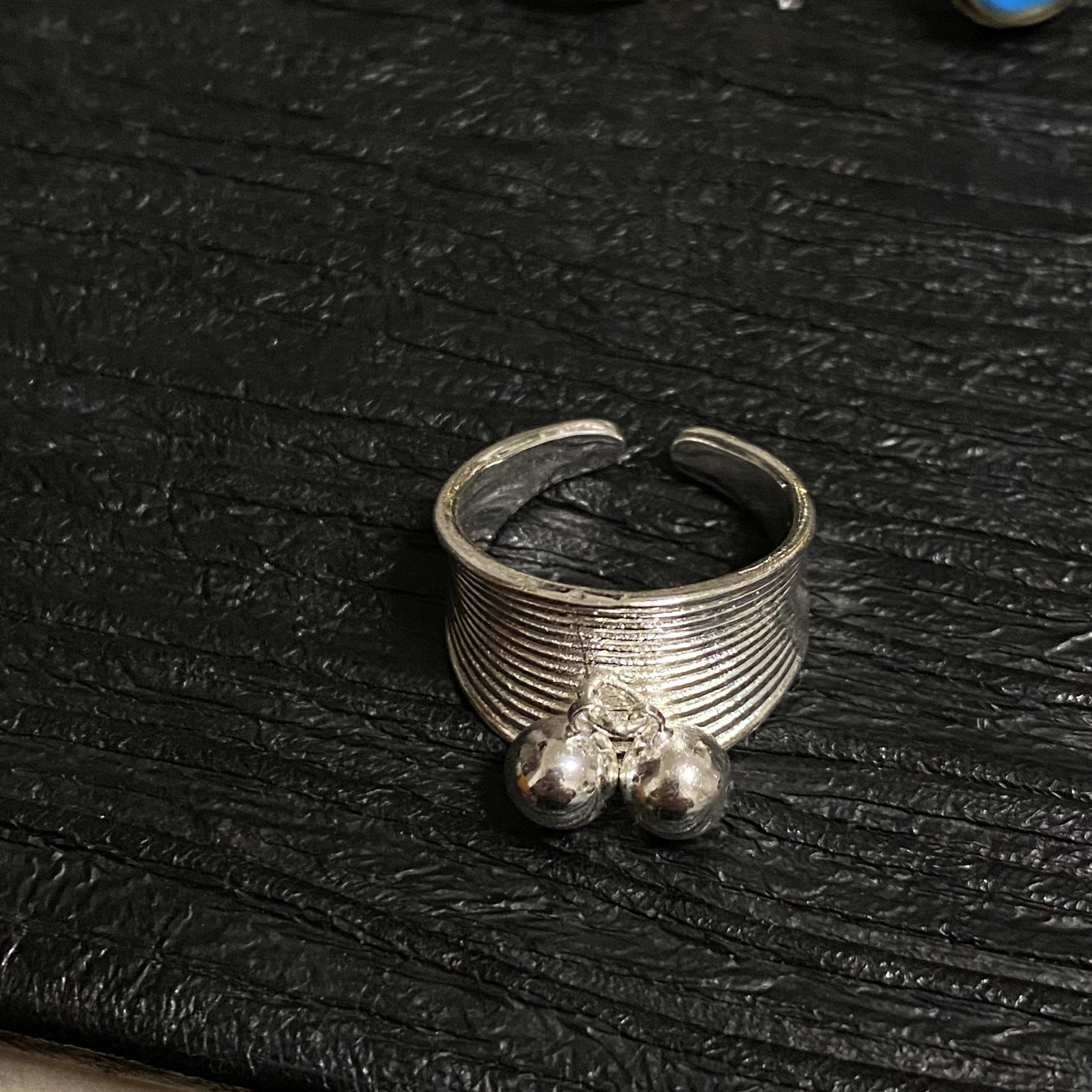 钛钢戒指 iLaruN新款戒指流苏