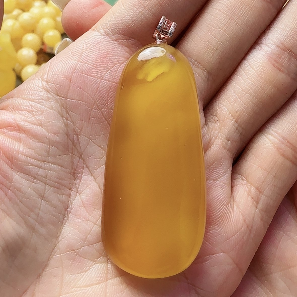 【闪购商品】琥珀颈饰未镶嵌