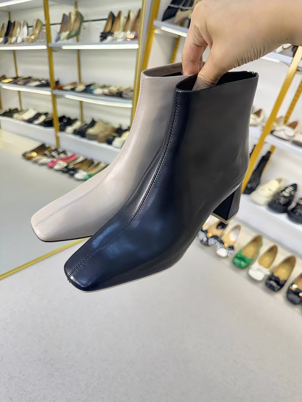 [天悦名品真皮女鞋]  不会拍的看详情图