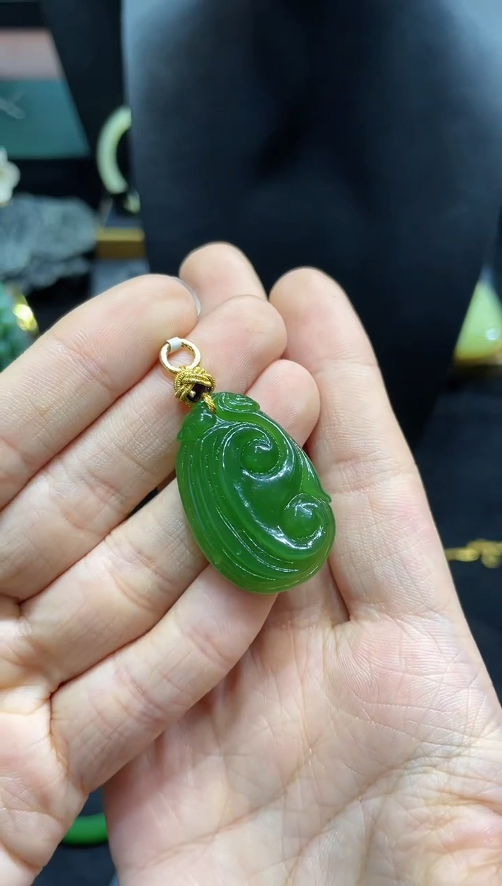 【闪购商品】和田玉吊坠18K金镶嵌