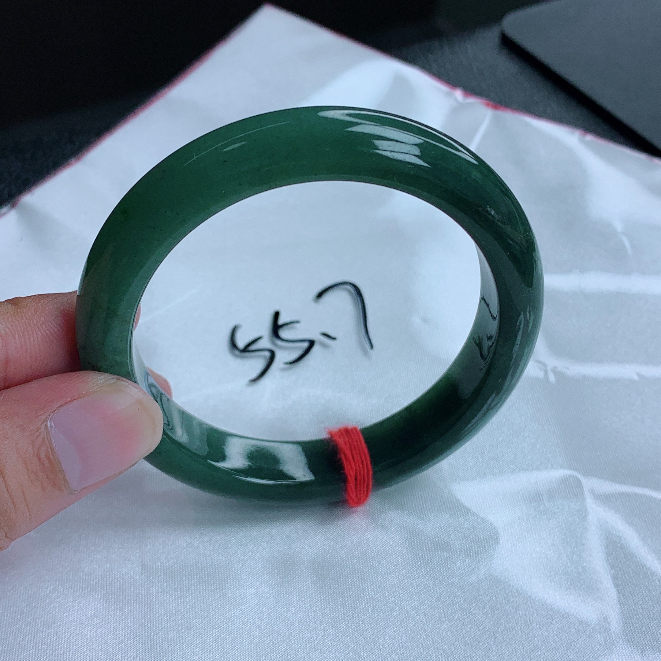 天然缅甸翡翠Ａ货满绿55.7圈口手镯