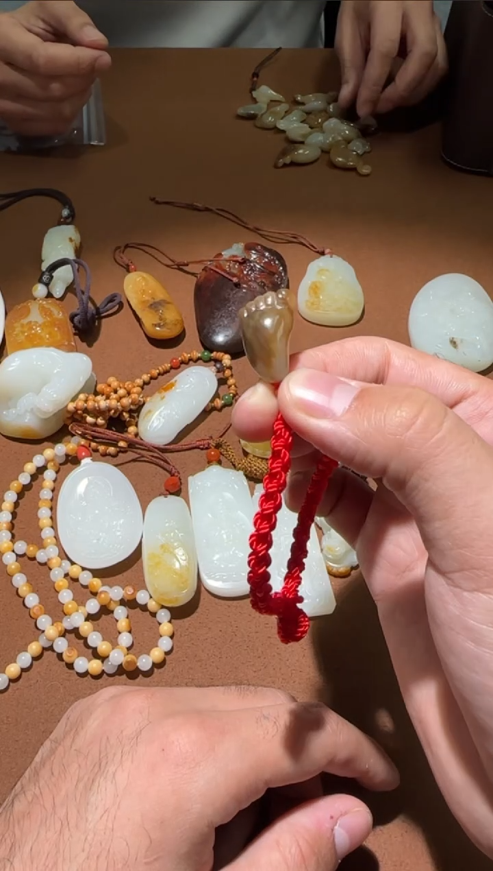 【闪购商品】和田玉（糖玉）颈饰未镶嵌1