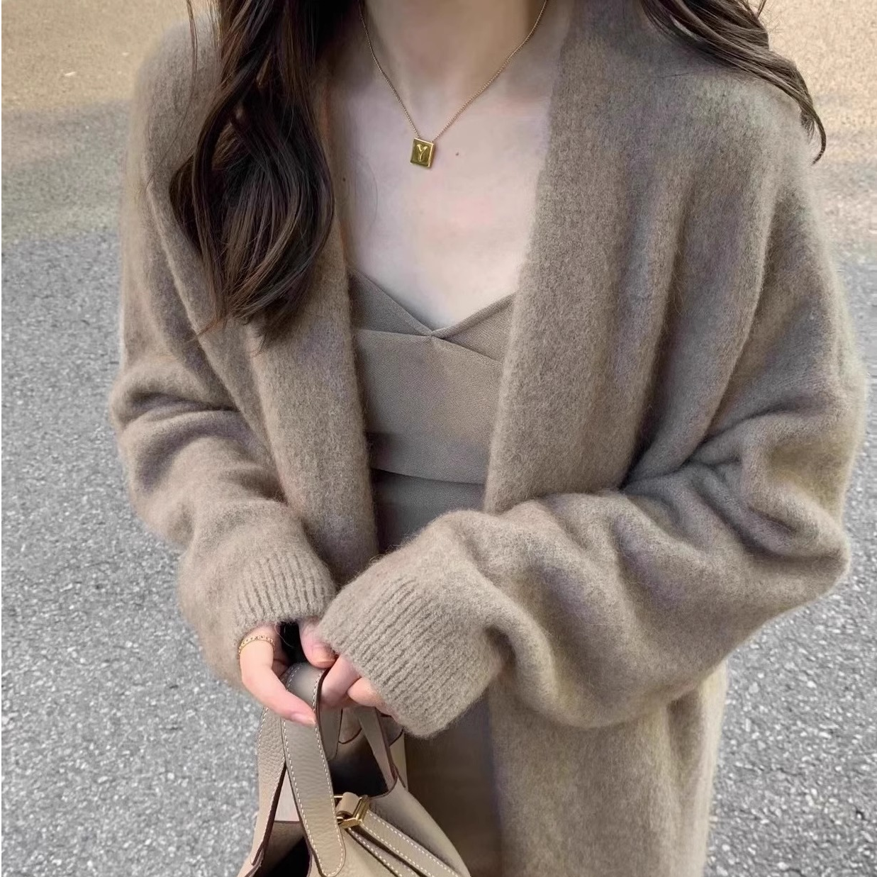 高级感宽松中长款毛衣女春秋2025新款慵懒风针织上衣开衫外套大衣