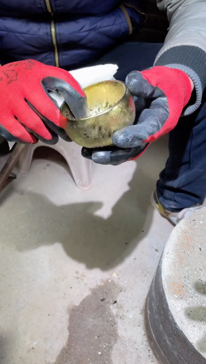 【闪购商品】瓷茶盏满钻金钵（配礼盒+证书）