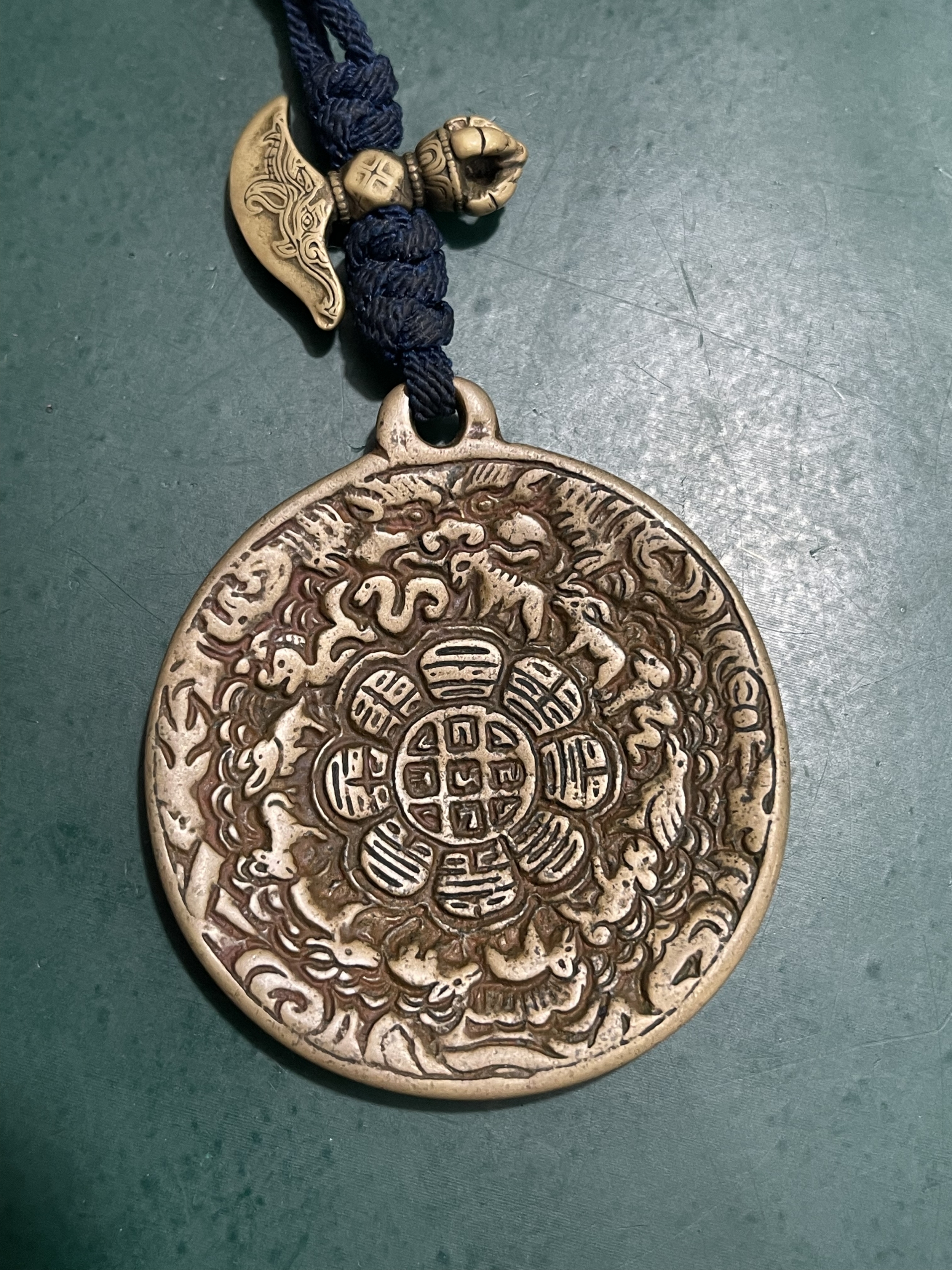 藏地密码九宫吊坠 下单请问清楚客服 不然会发跟这差不多的