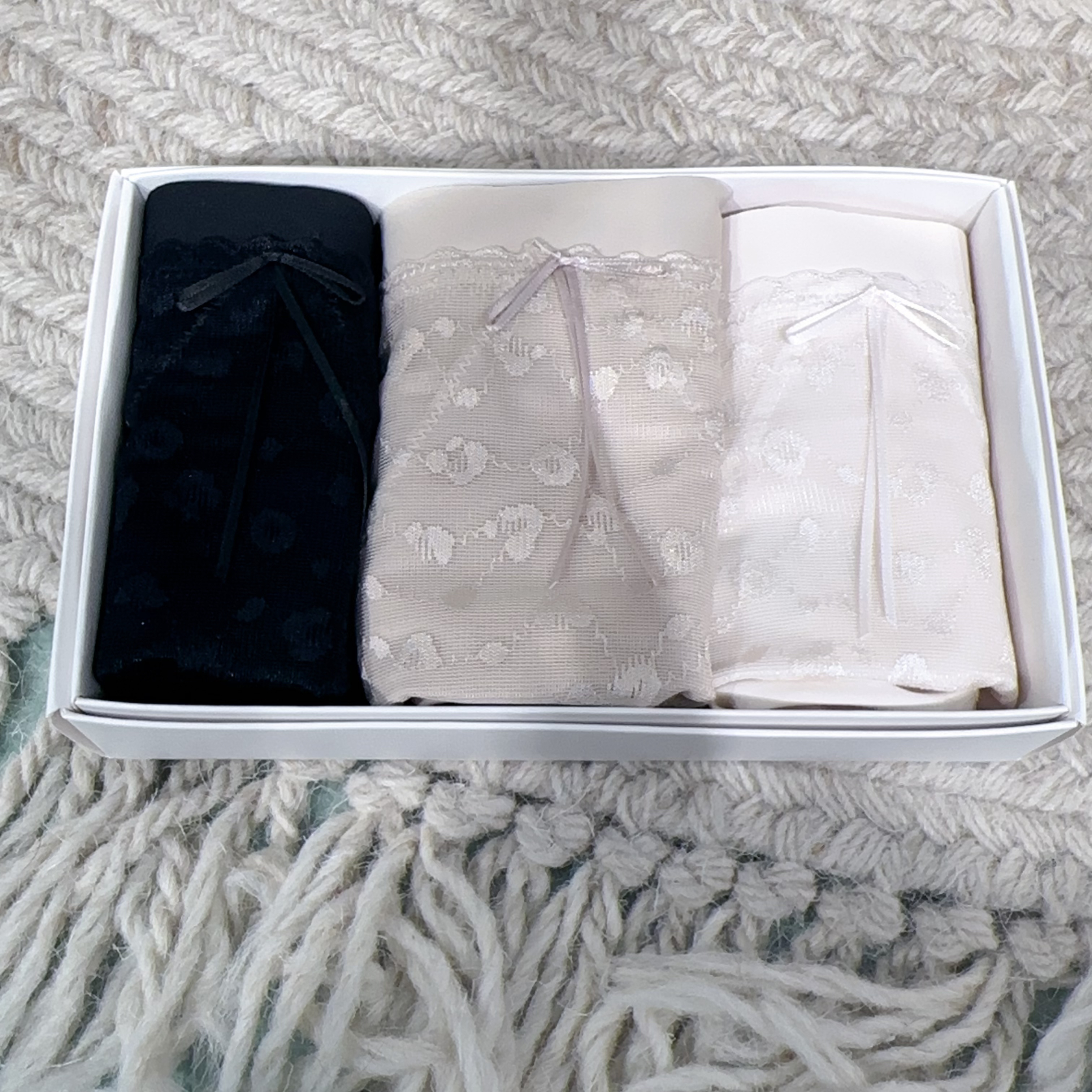 02923 精致婉约 莫代尔蕾丝拼接半透 中腰性感 四季透气女士内裤