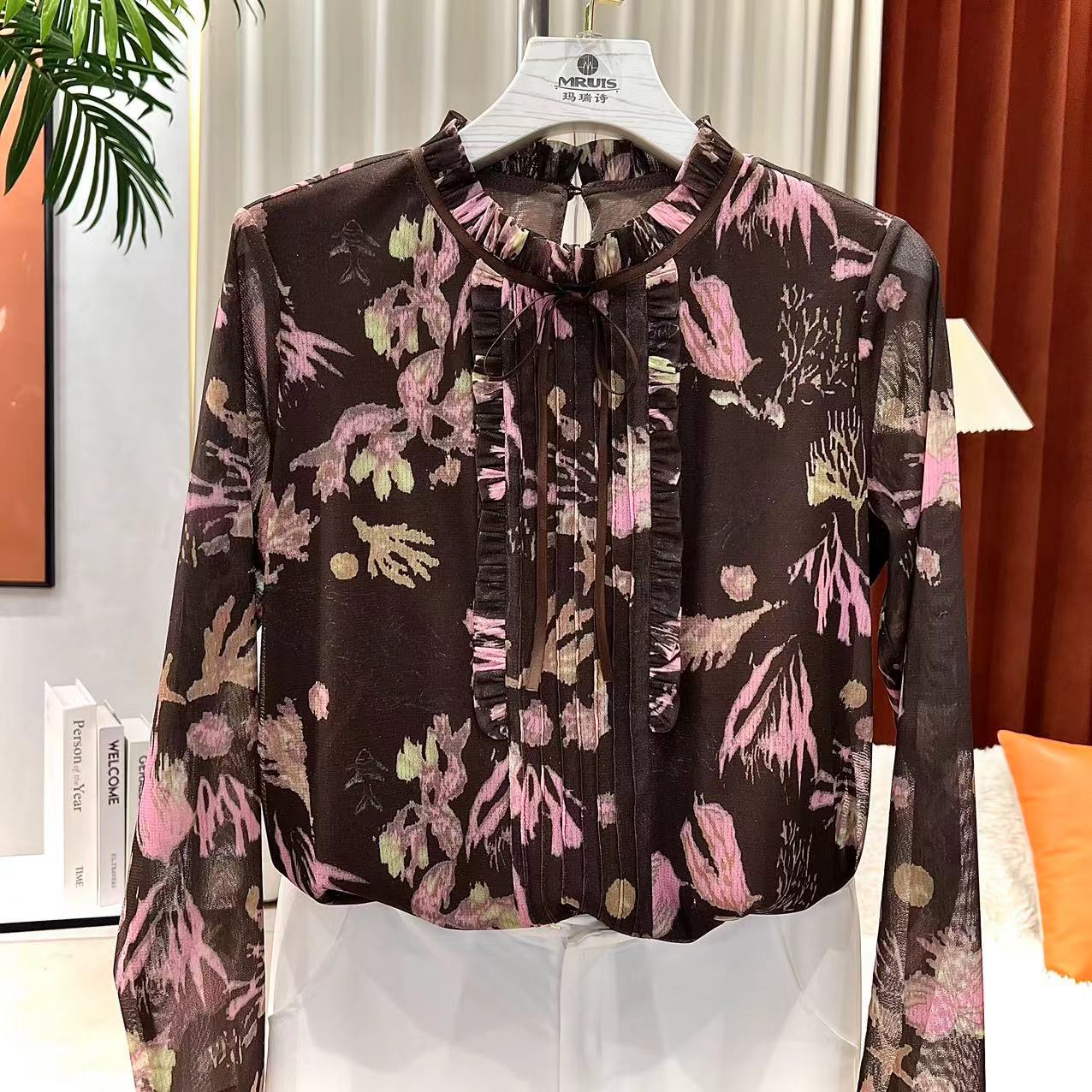 ///C6328碎花上衣长袖印花网纱宫廷拉夫领套头小衫女2024百搭新款