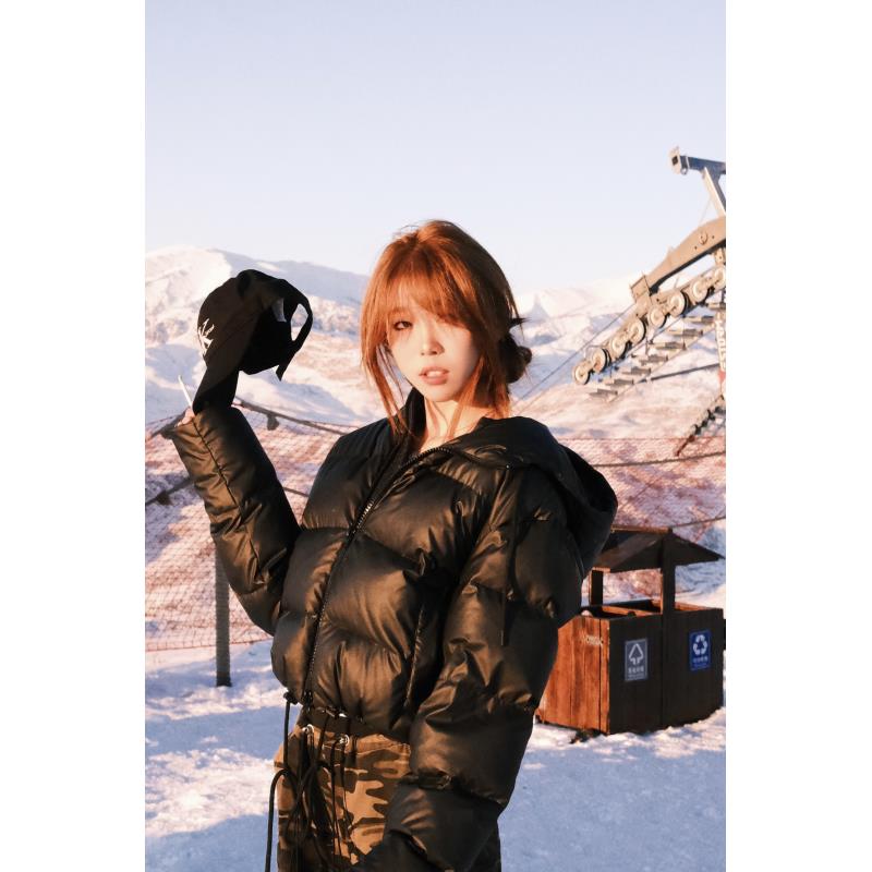 *尹千金*【爱豆私服】定制款防水防寒保暖短款黑色白色棉服Y240857