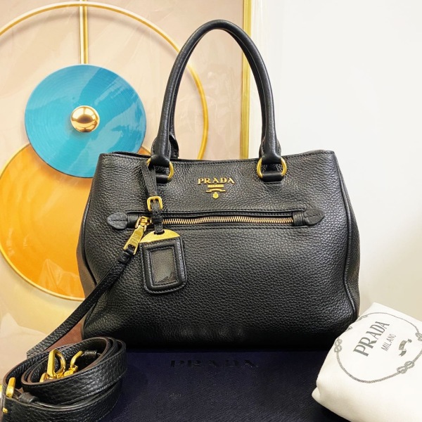 妃鱼/95新/普拉达/Prada/单肩包/市场价18000