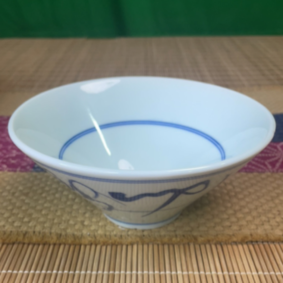 微瑕6寸山茶花斗笠碗口径15cm高度6.5cm