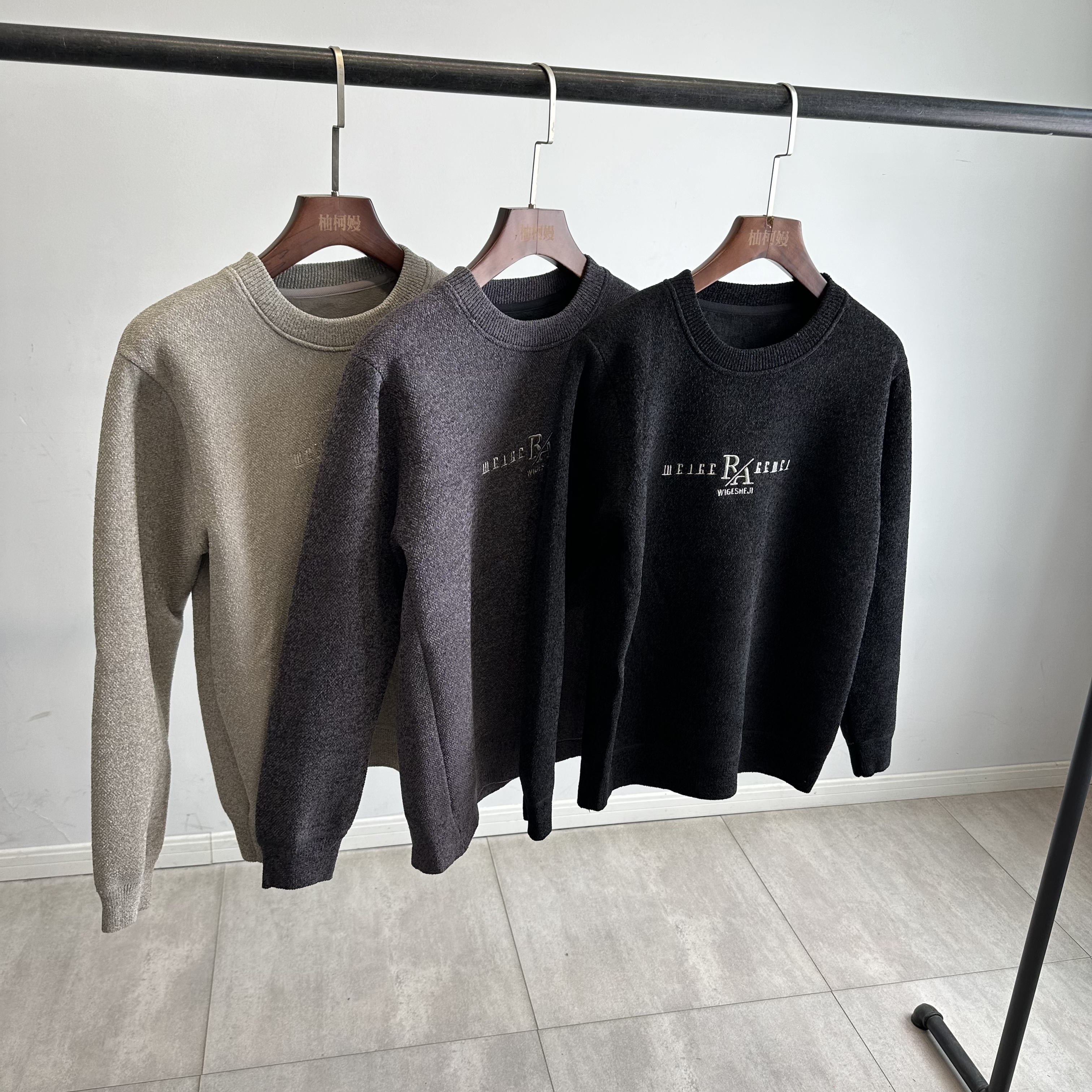 冬季青年男士加绒加厚针织卫衣百搭保暖一体绒圆领韩版打底衫5261