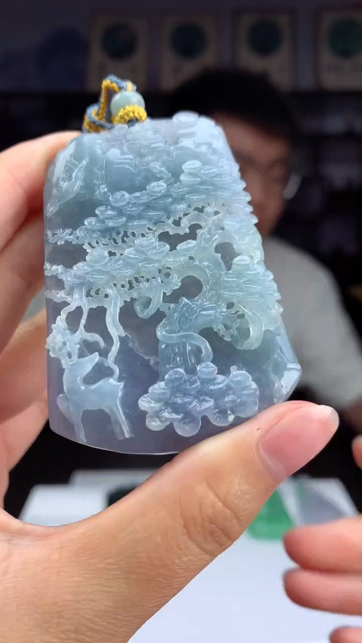 【闪购商品】定制翡翠未镶嵌挂件多样性发货（拍一发一）