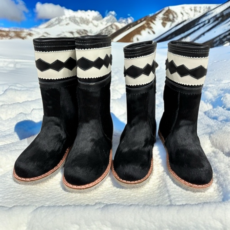 210-61女士冬季保暖马毛靴子黑色民族风厚底中筒雪地靴