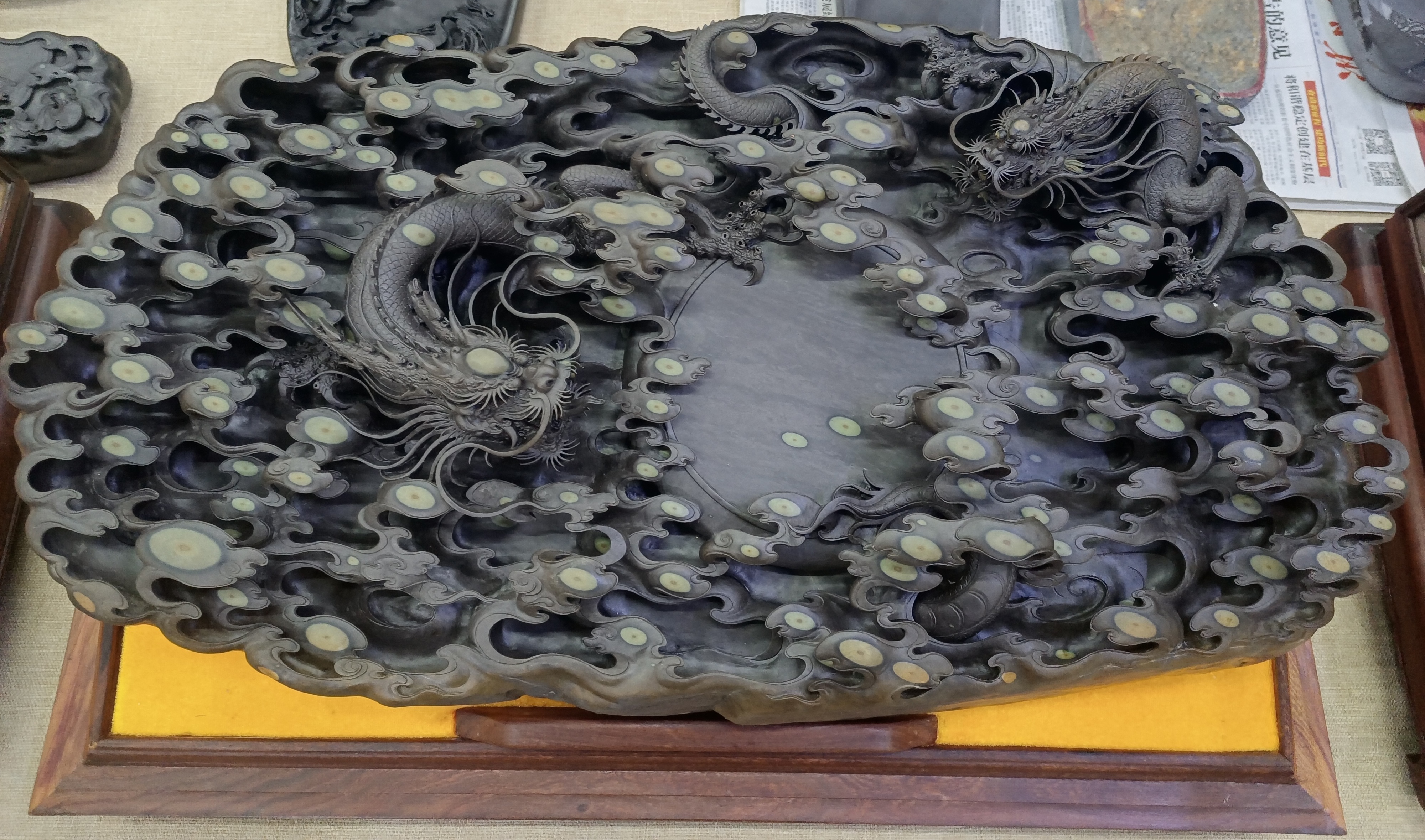 盛世腾龙～梅花坑天然石眼、配锦盒