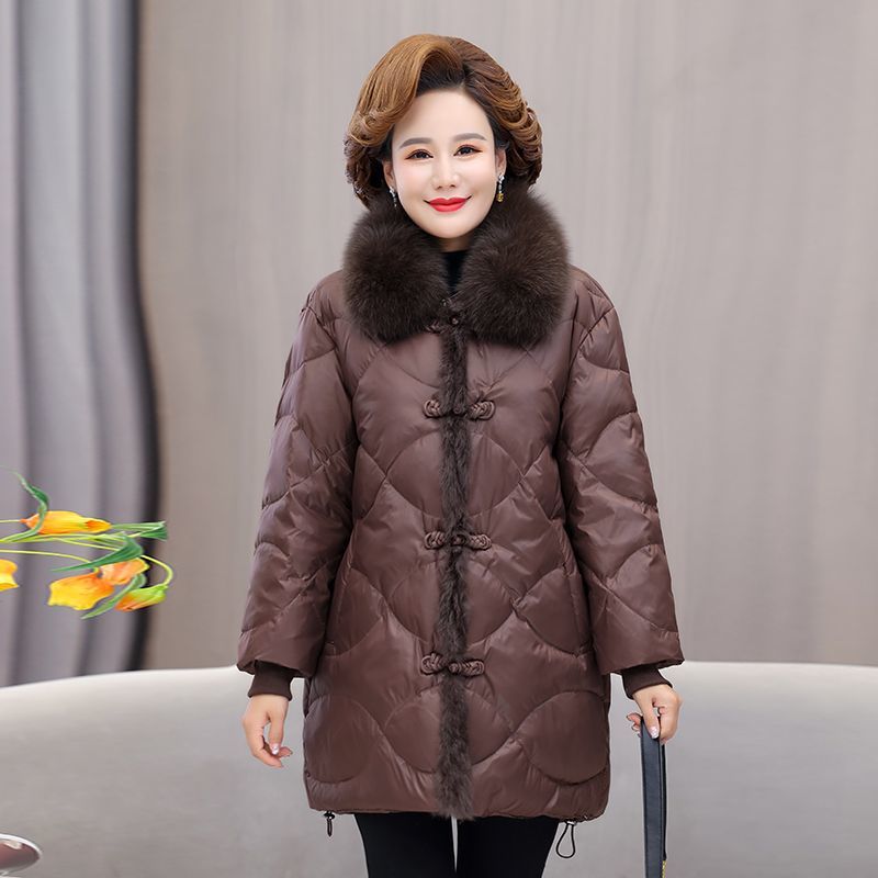 波司澄白鸭绒妈妈羽绒服冬装中长款洋气新款中老年人女装冬季外套