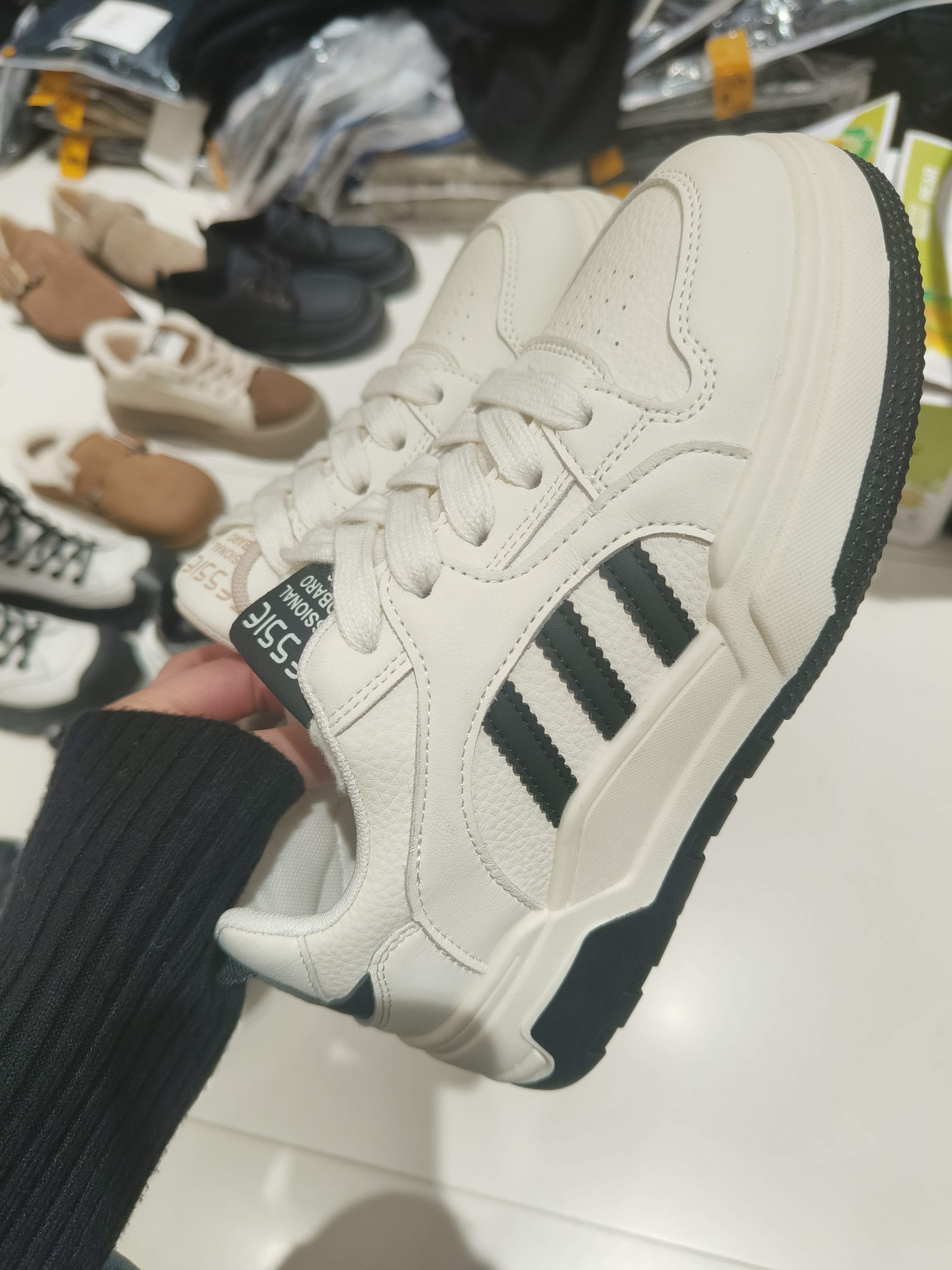 百搭板鞋女超火复古休闲流行小白鞋系带平底时尚722