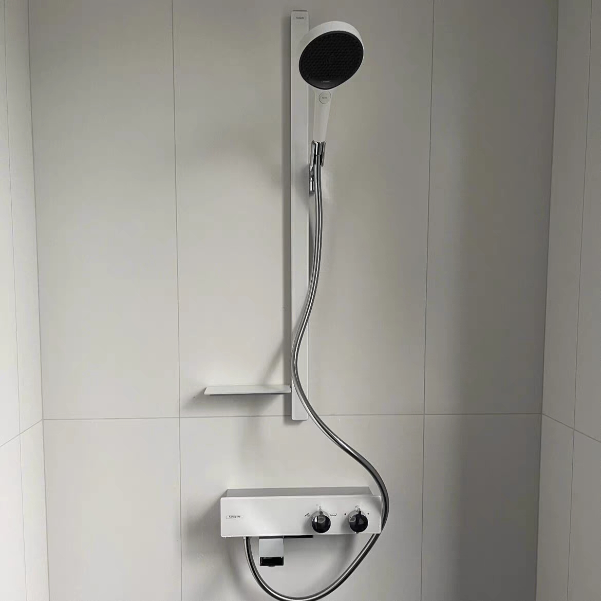 showertablet350明装恒温浴缸龙头+境雨手持套件