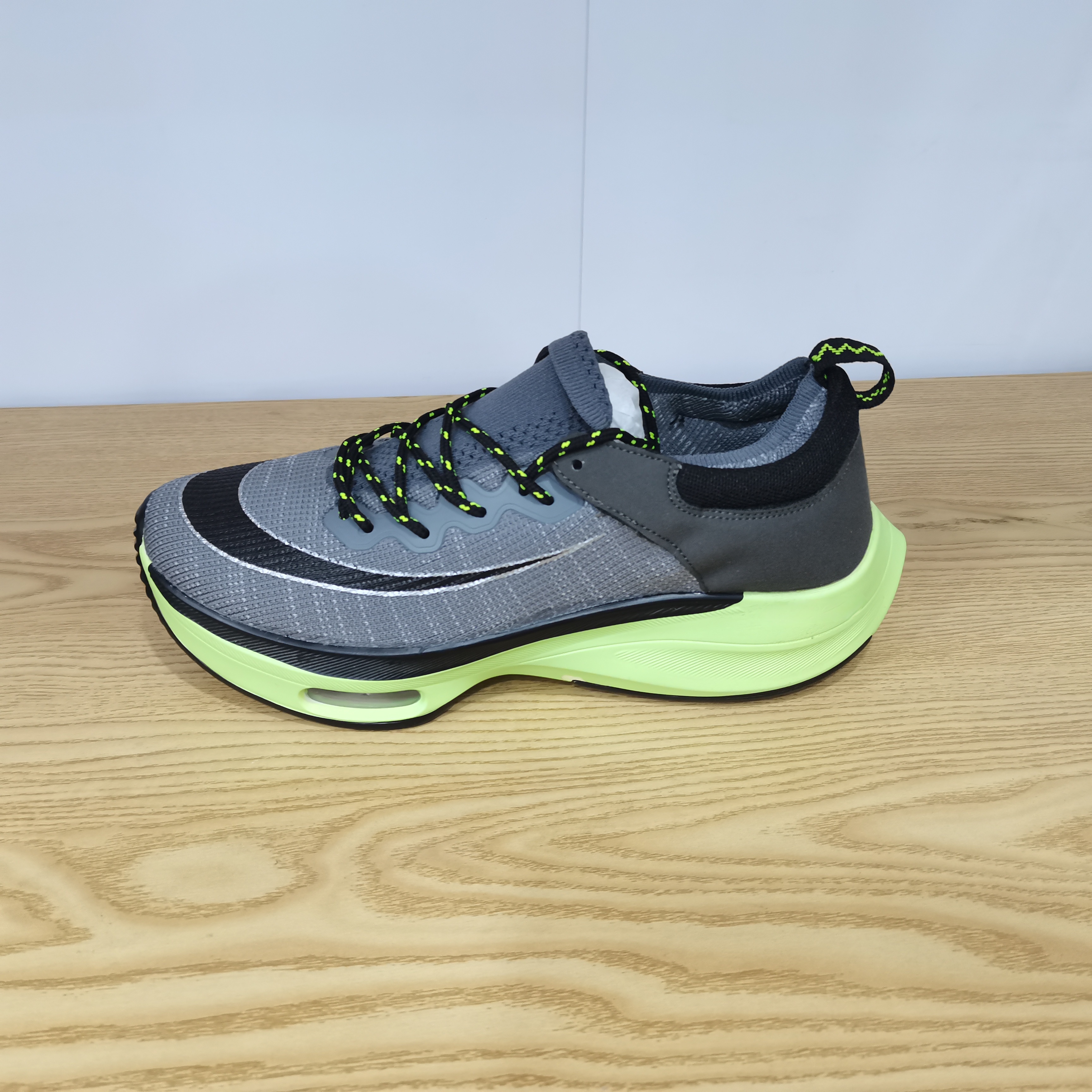 孤品断码休闲运动鞋 2000