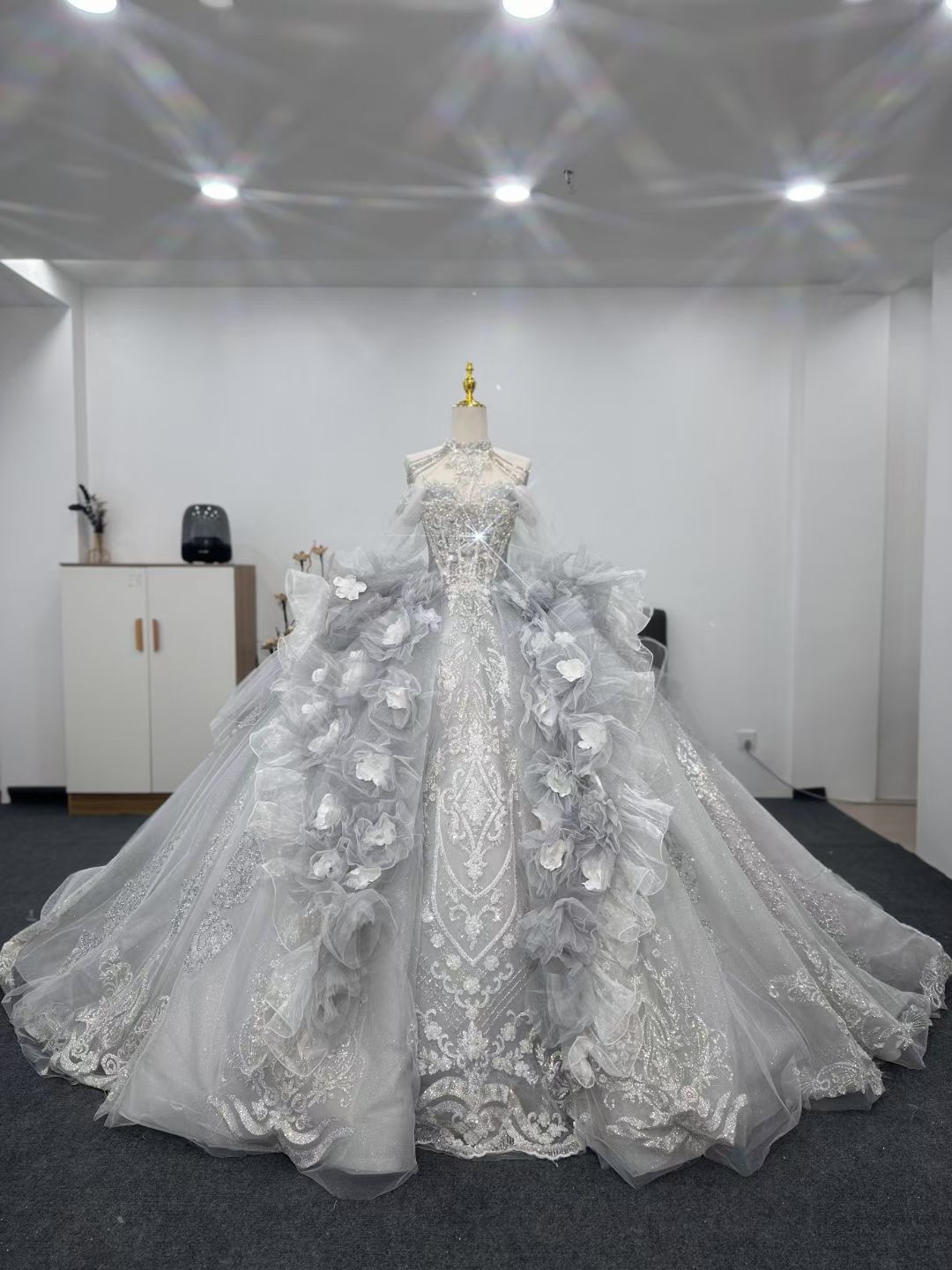 法式婚纱新娘结婚重工奢华高级感大拖尾复古主纱