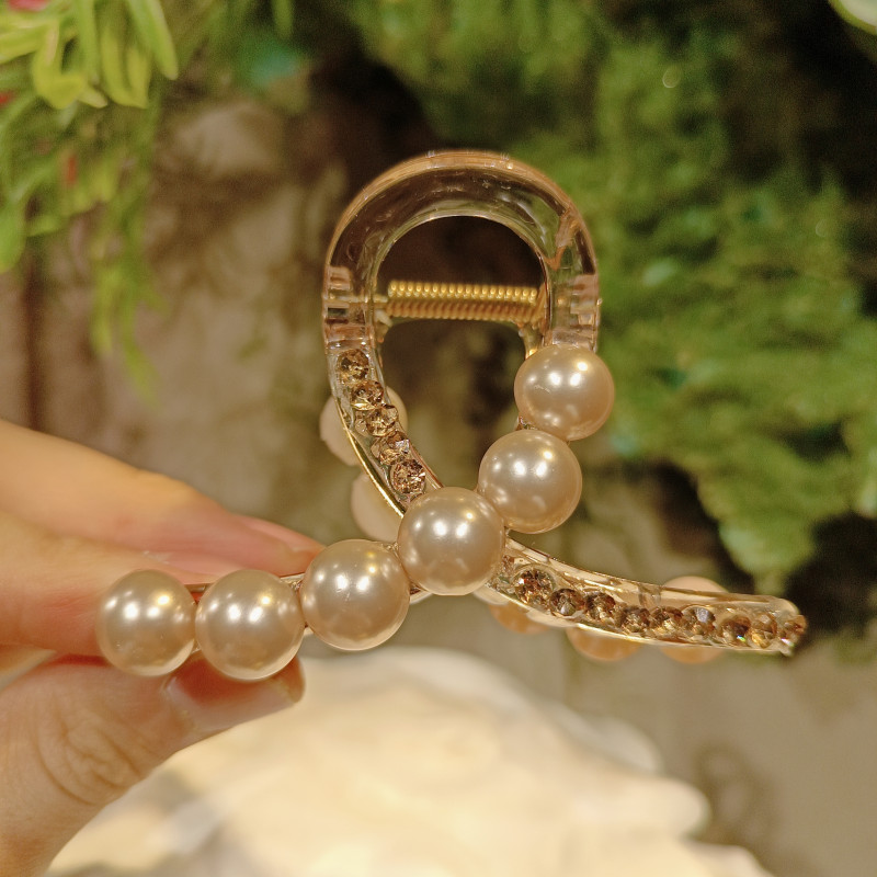 韵予C1063新款法式香槟色珠珠水钻抓夹8cm简约百搭优雅