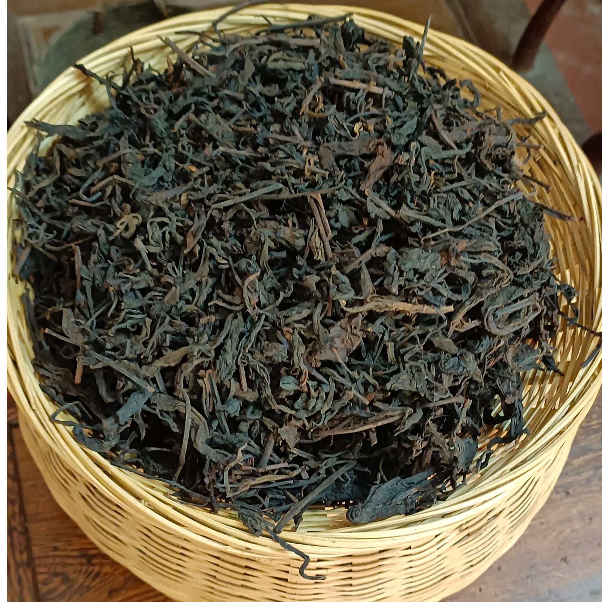 广西梧州六堡茶，2012年山野古树茶老六堡农家茶 250克装一萝