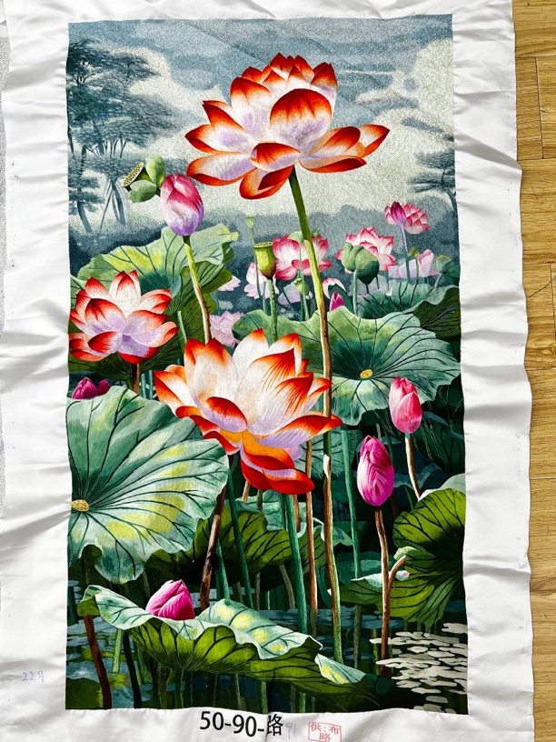 【荷荷美美】纯手工精品荷花刺绣客厅背景挂画苏绣精品画芯50×90cm