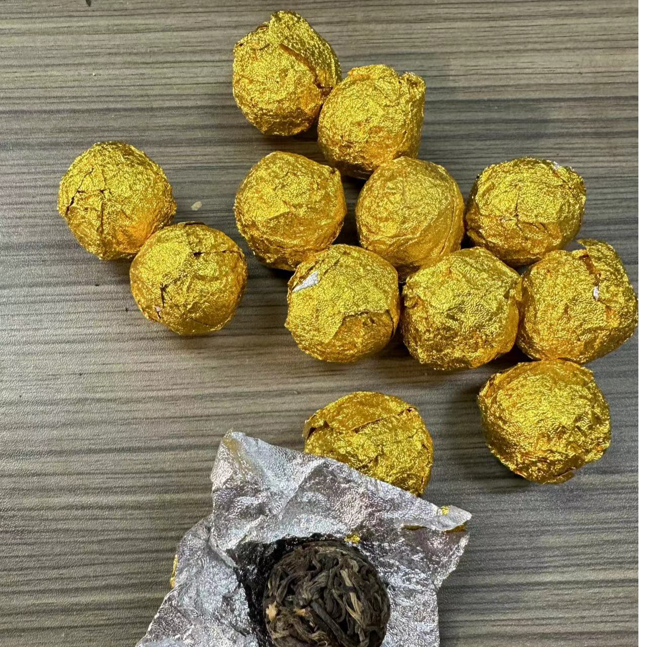 2023年冰岛古树生茶龙珠7克/10颗