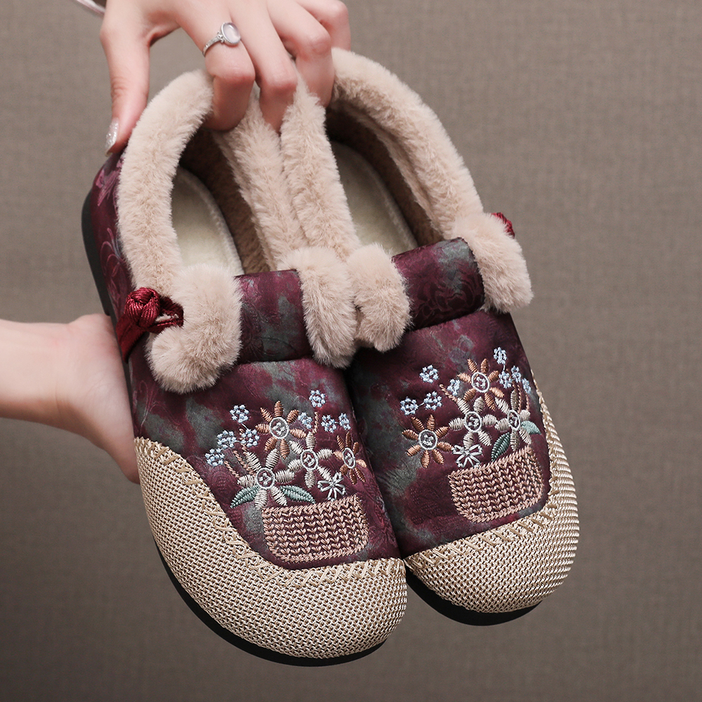 冬季老北京布鞋绣花鞋防滑软底毛毛鞋子舒适保暖新中式汉服女棉鞋