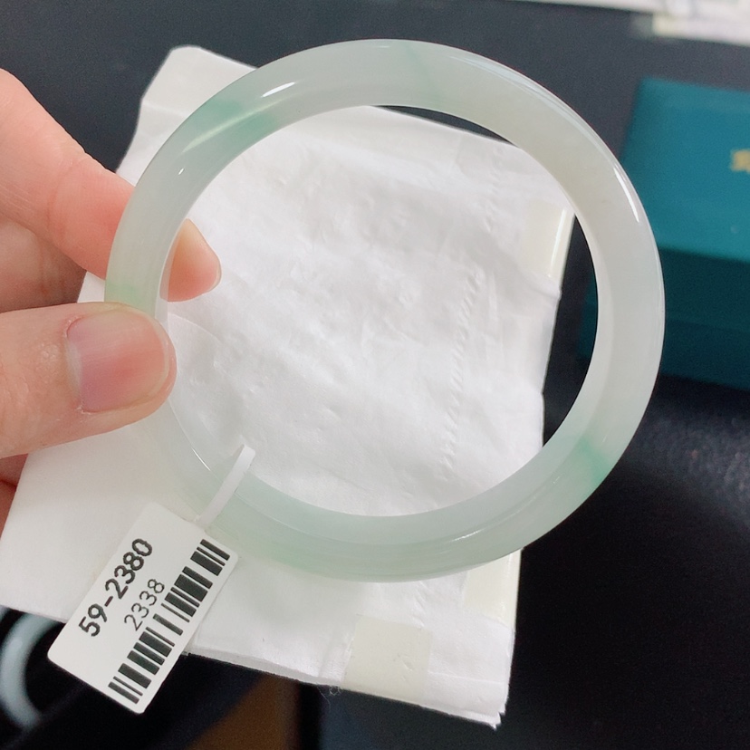 【闪购商品】翡翠手镯未镶嵌66