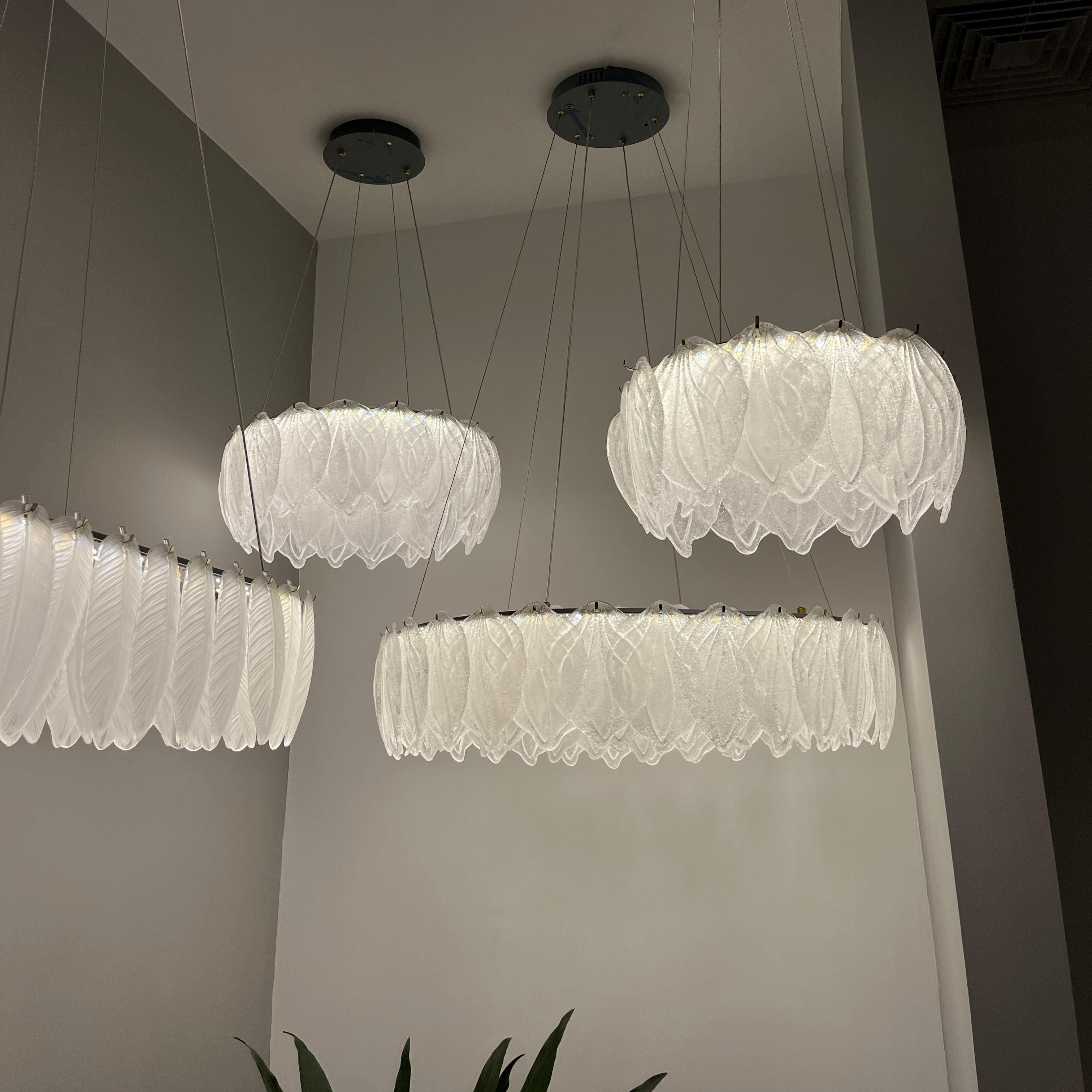 新款奶油风轻奢小法式现代餐厅吊灯卧室灯主卧室客厅书房别墅灯