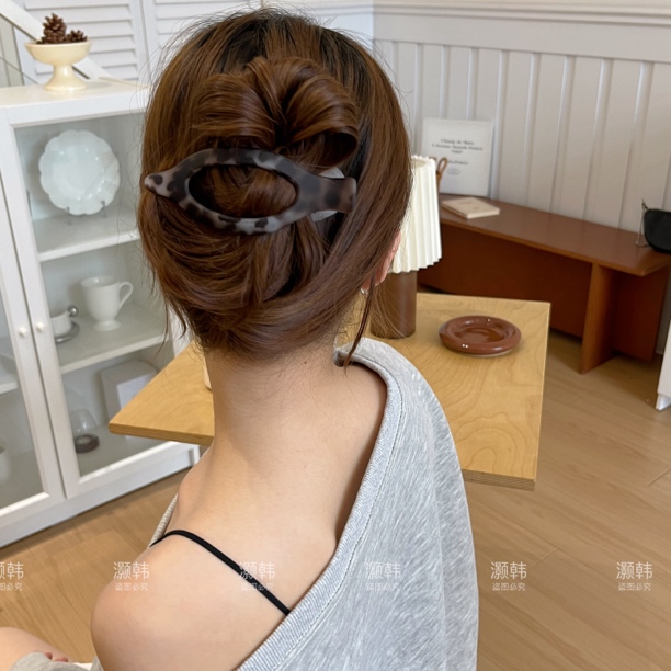 慵懒小豹子！磨砂面慵懒风简约椭圆形盘发马尾鸭嘴夹横夹新款发夹