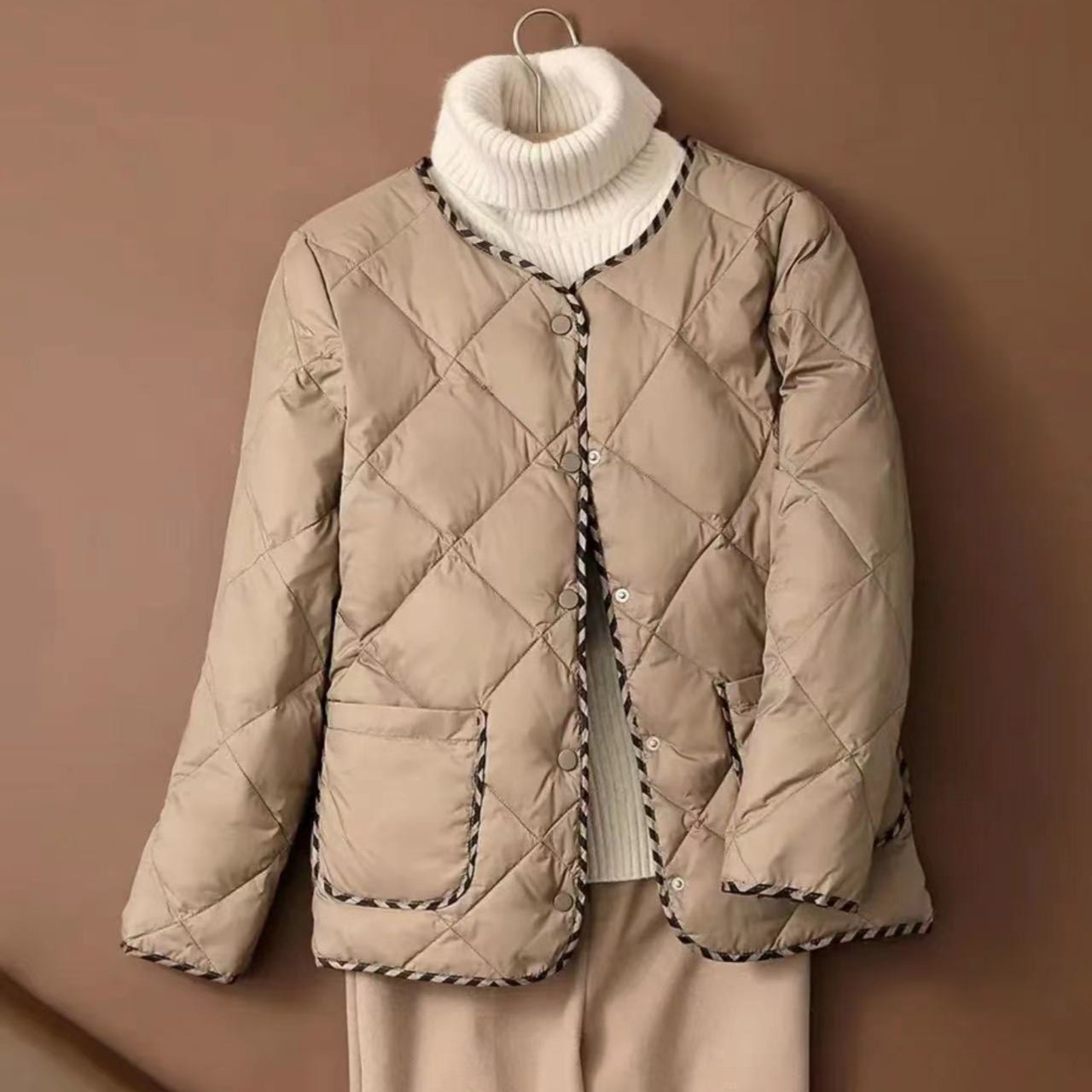 【上海车王女装】秋冬新款保暖简约休闲短款棉服韩版时尚百搭外套