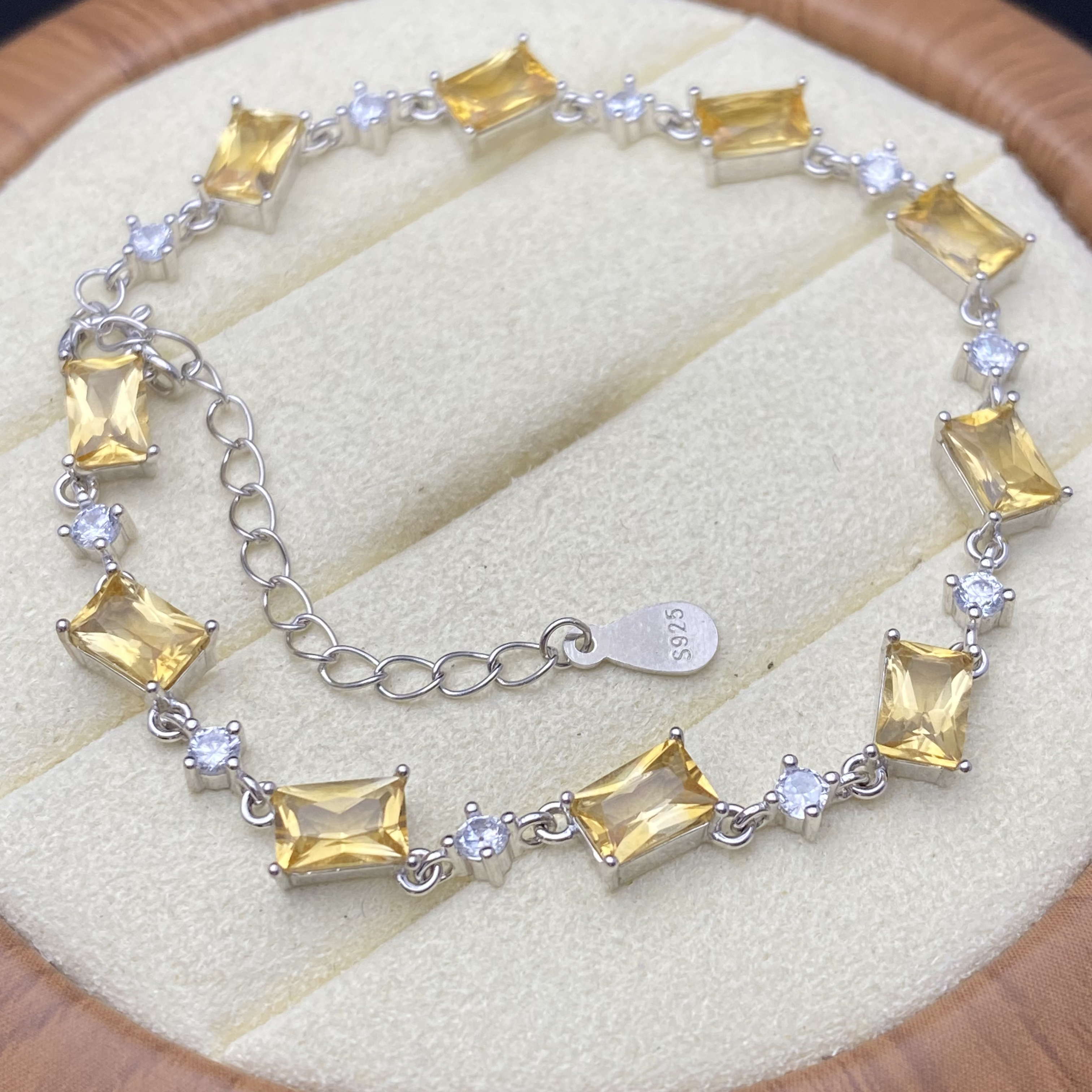 天然黄水晶手链S925银轻奢精致满镶一物一证