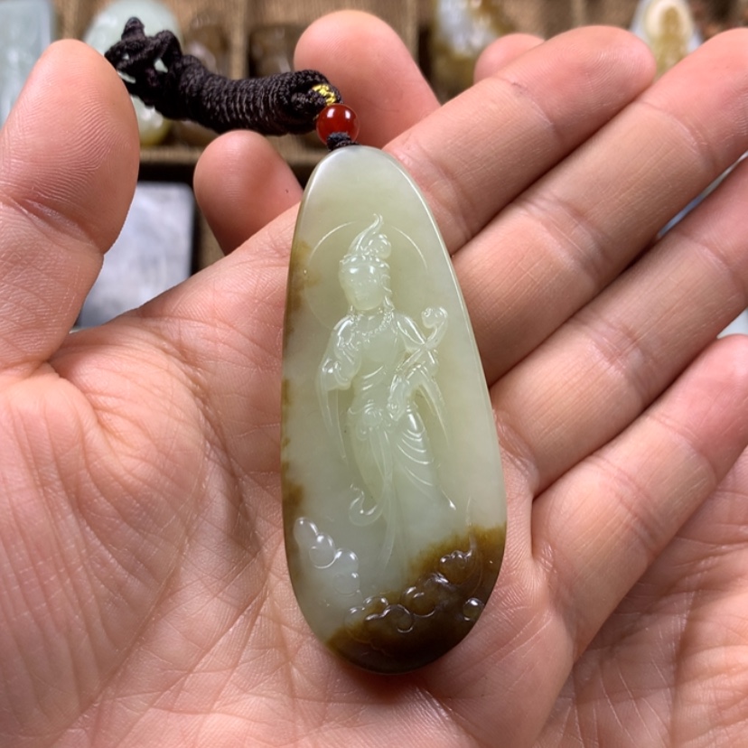 【闪购商品】和田玉（糖玉）颈饰未镶嵌?***年