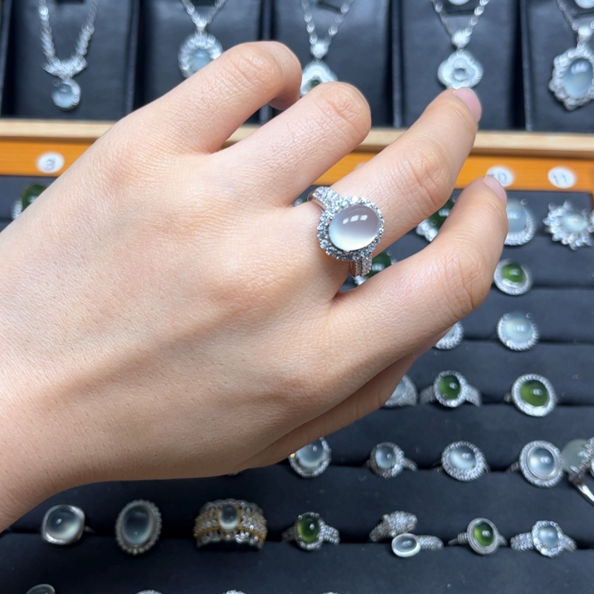 【闪购商品】岫玉戒指银S925镶嵌海****a