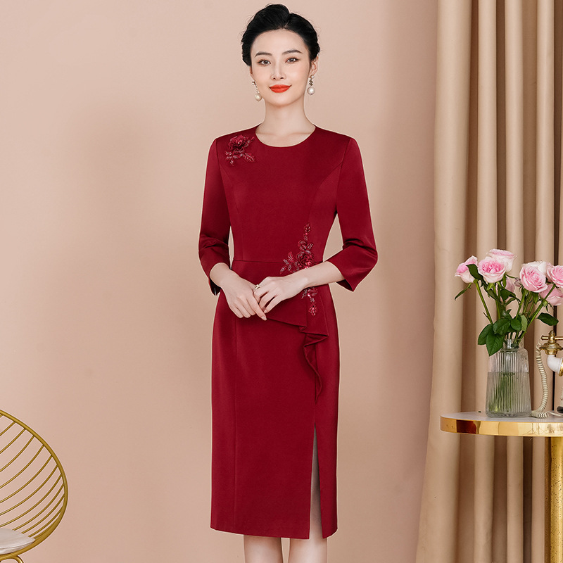 2023秋装新款高贵洋气遮肚显瘦年轻妈妈连衣裙喜婆婆婚宴礼服裙女