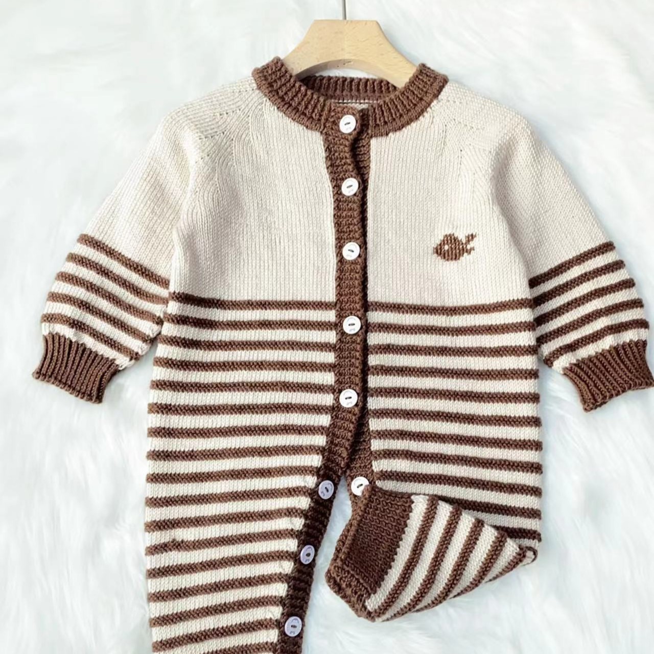 【材料包 】手工编织小金鱼爬爬服 非成品