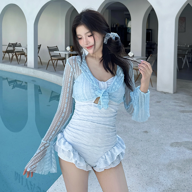 【海盐芝士】蕾丝显瘦长袖镂空小胸ins遮肚夏季保守纯欲风泳衣