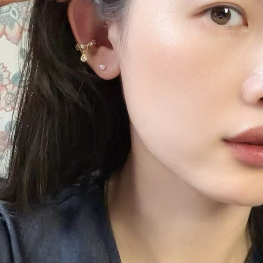 合金合成锆石耳饰 时髦精必备气质耳饰简约耳骨夹
