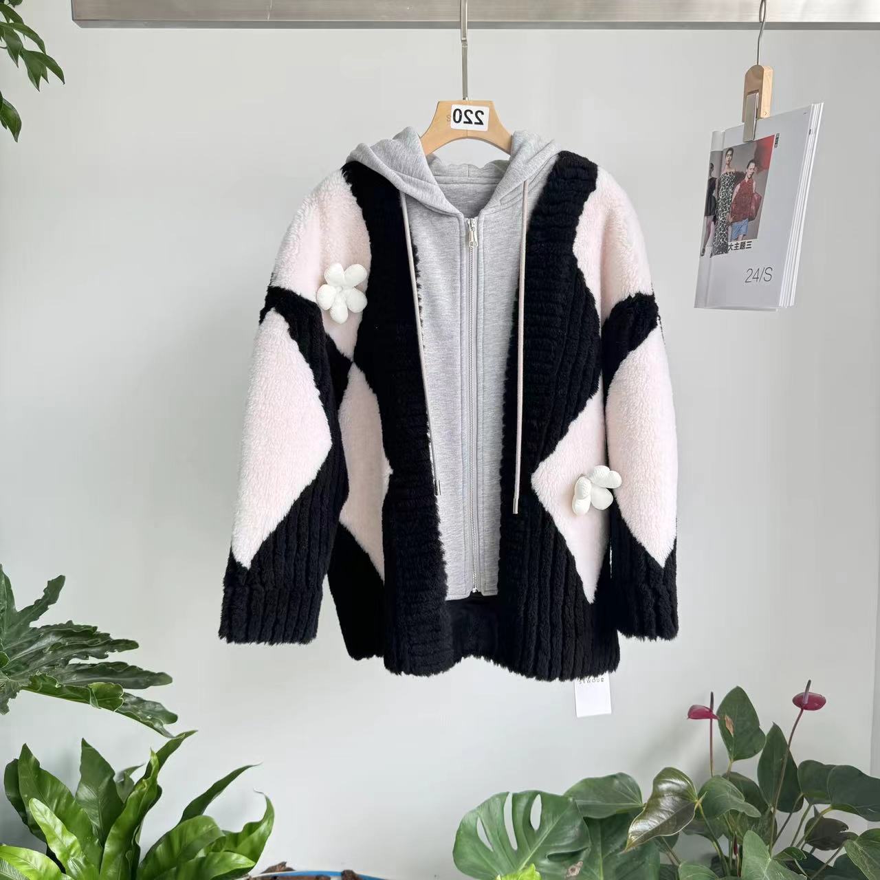 纯羊毛连帽上衣女外套2025拼接百搭休闲时尚外套【Z54D629】