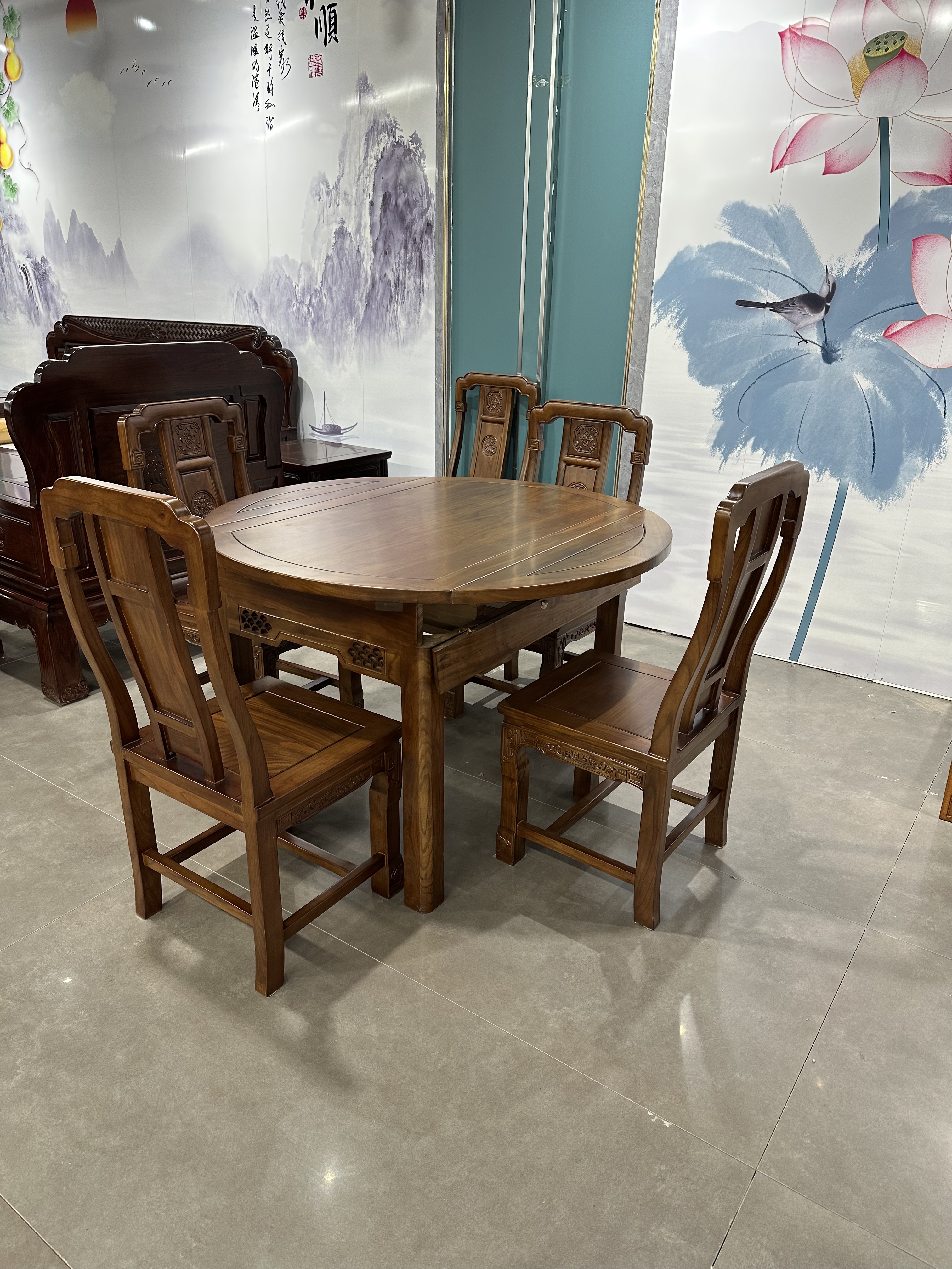 家用圆形圆桌餐桌椅餐台雕花新中式榆木餐椅两用吃饭桌跳台餐桌