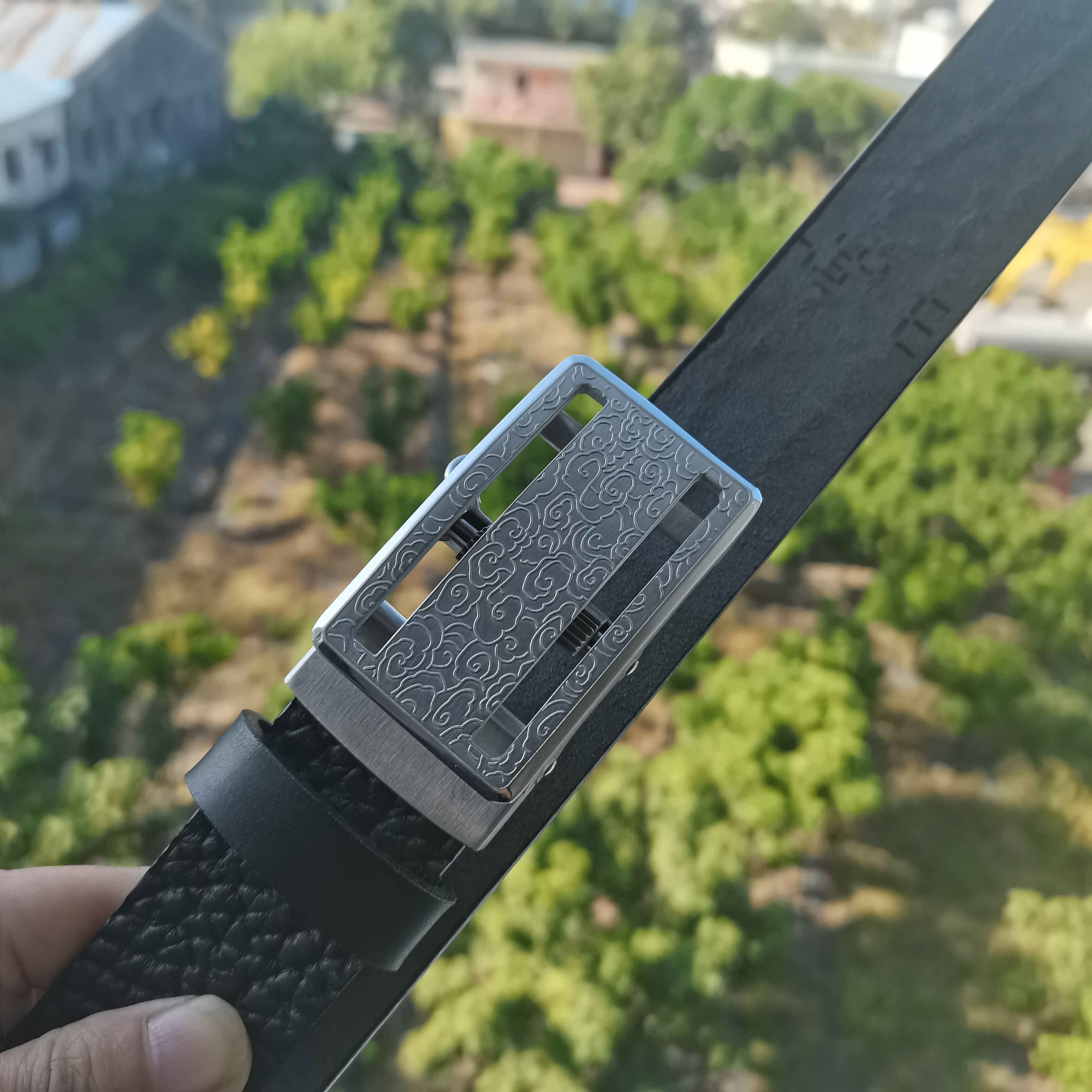 3.8不锈钢无牙自动扣皮带头层牛皮男士皮带自动扣商务高档腰带