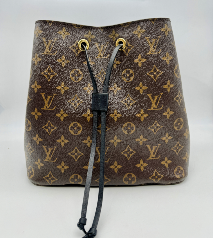 99新 LouisVuitton/路易威登 安琳LV现代款抽绳黑水桶