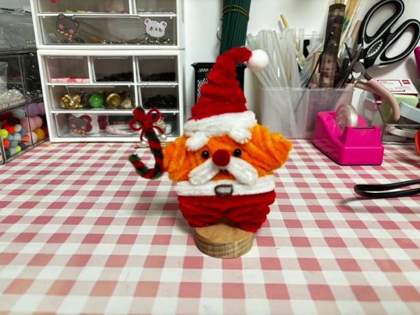 娜娜手工扭扭棒圣诞星星成品