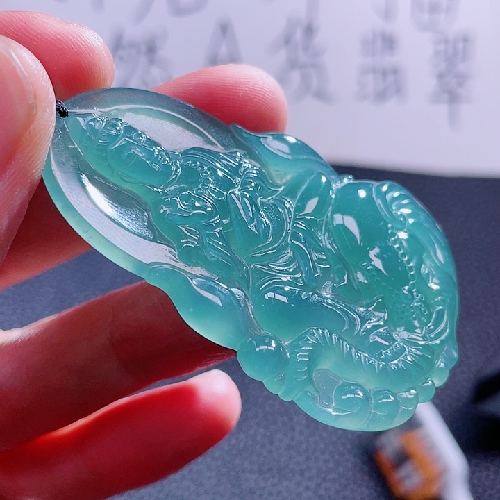 翡翠颈饰未镶嵌999999999