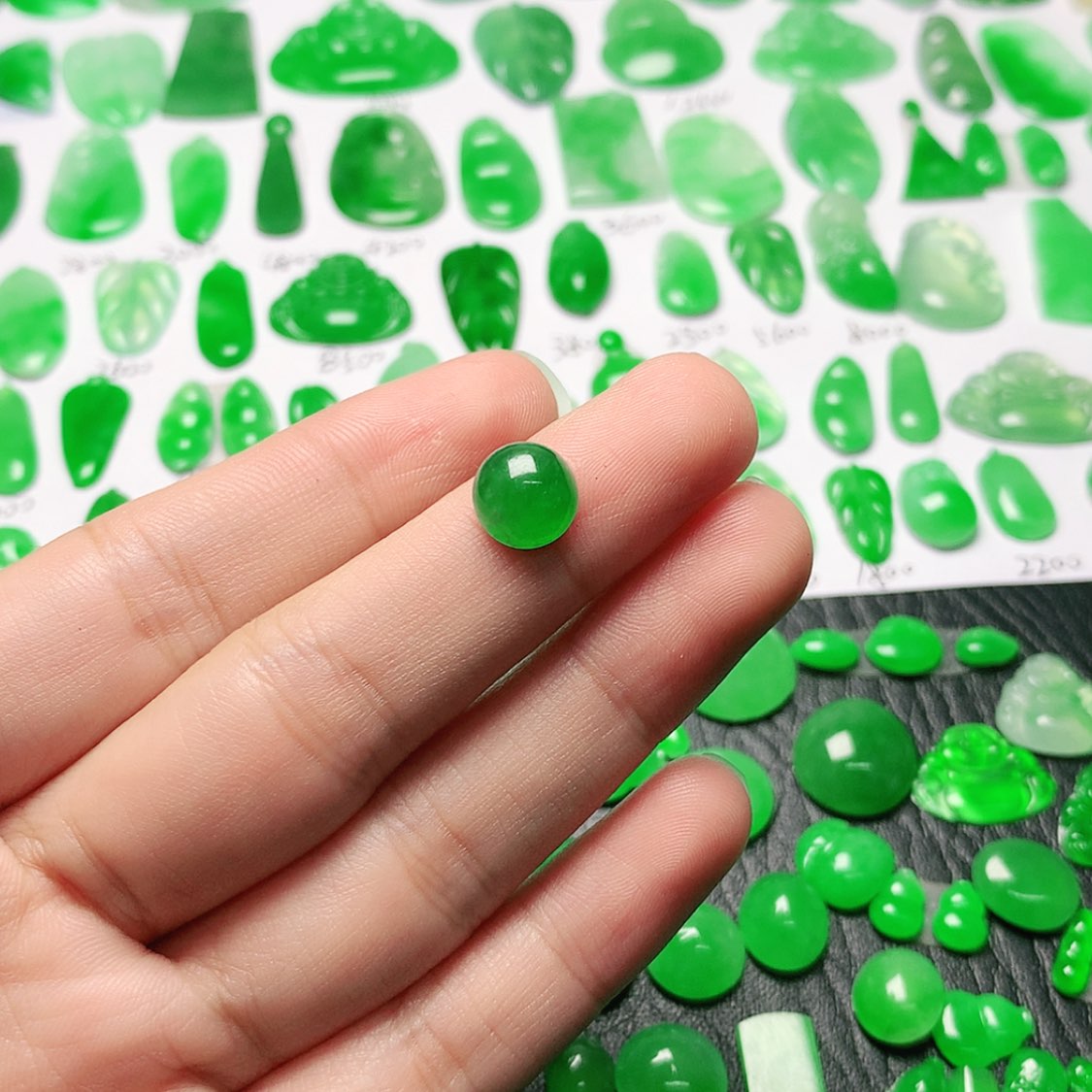 【闪购商品】翡翠颈饰未镶嵌