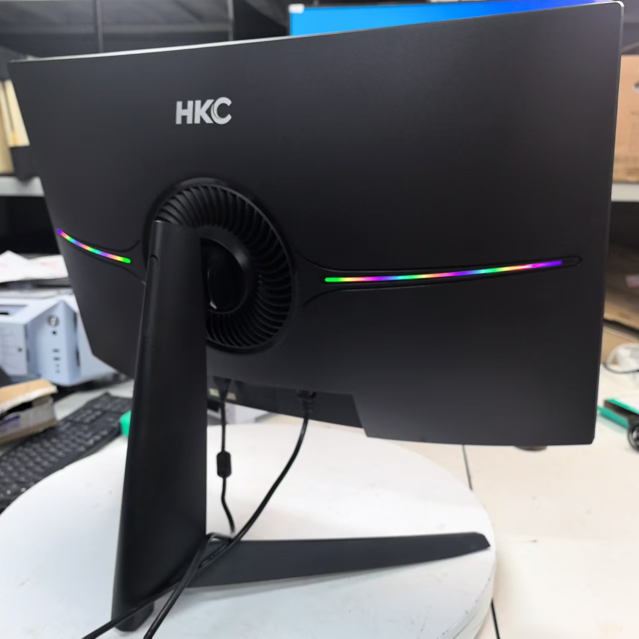 95新 HKC/惠科  HKC MG32K2Q 2K144HZ 电竞游戏高清高刷显示器