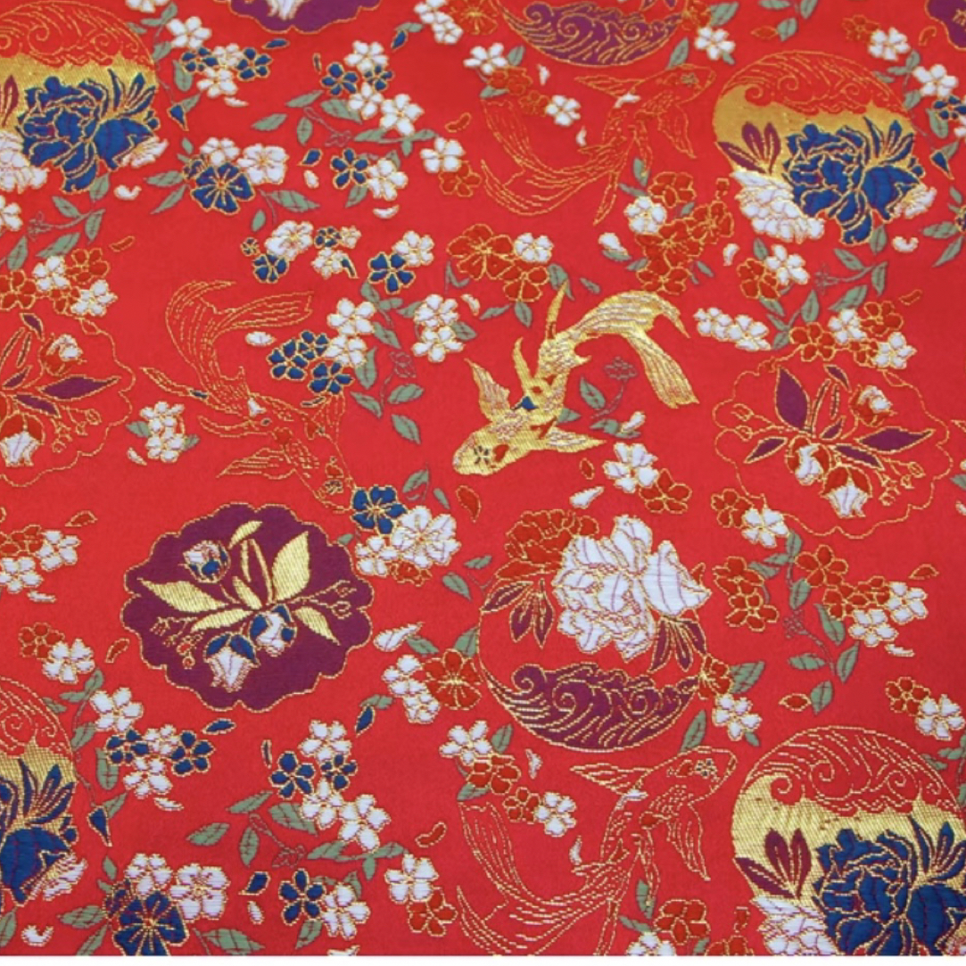 大红色锦鲤团花面料，面宽1.1米