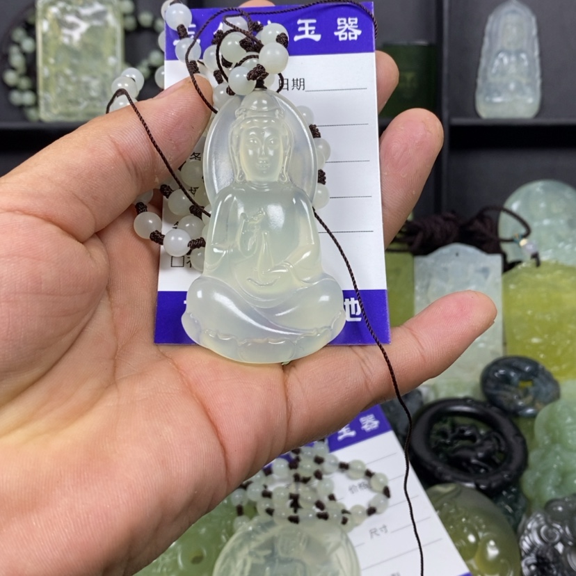 【闪购商品】蛇纹石玉颈饰未镶嵌虎