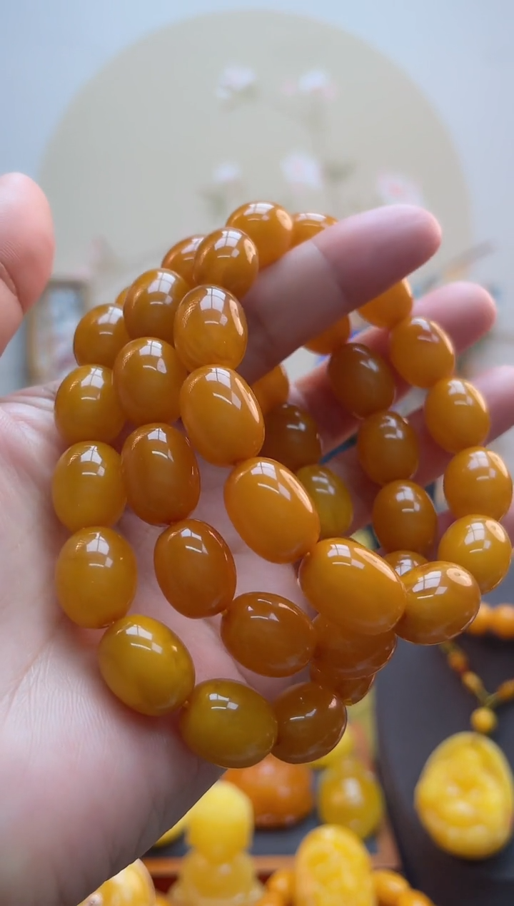 【闪购商品】蜜蜡珠宝奇石未镶嵌假一罚十，多样性发其一枣珠手串